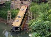 Bus Terjun ke Sungai di Batu Sopang, 1 Tewas dan 14 Luka-Luka