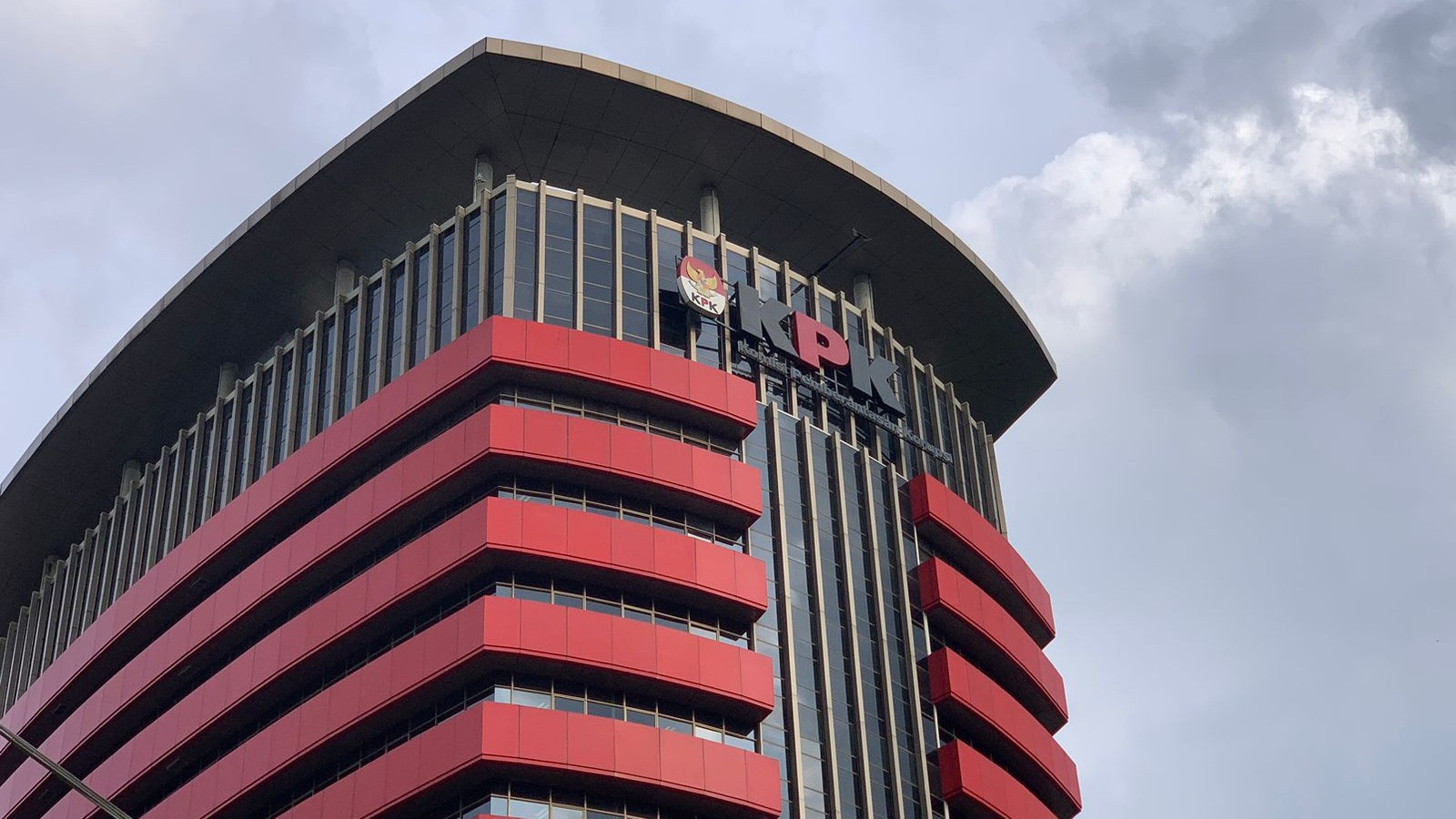 Gedung Merah Putih KPK, lokasi pemanggilan dan pemeriksaan Mantan KSOP Samarinda