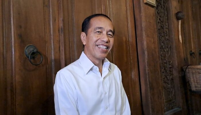 Jokowi Enggan Komentar Banyak Soal Manuver Hukum Prabowo dan Dukungan PDIP