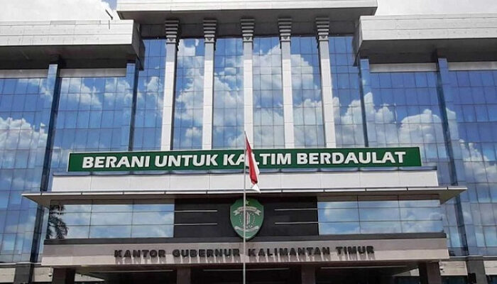 Pemprov Kaltim Jadi Sorotan Nasional Karena Pengadaan Mobil Dinas Rp8,5 Miliar