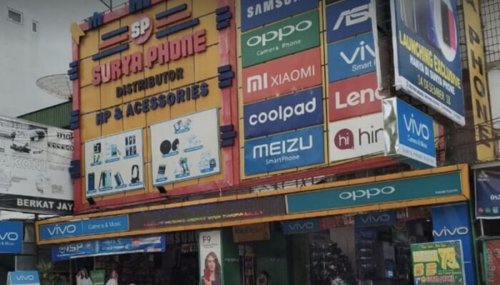 Toko Ponsel di Jalan Abul Hasan Samarinda Dilalap Api, Warga Sempat Panik