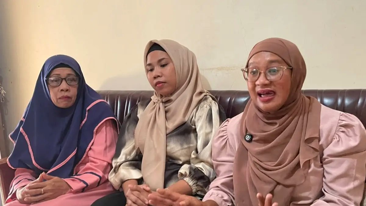 Orang tua siswa SD di Balikpapan memberi keterangan terkait dugaan tukar akun Kelas Pintar
